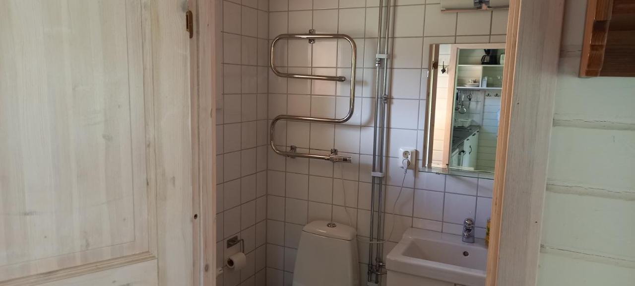 Apartment Vackert Belaegen Laegenhet I Gesunda Solleron